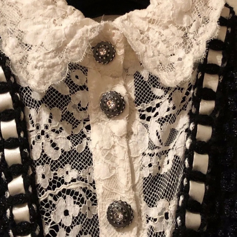 CHANEL RUNWAY DRESS - Picture 9 of 13